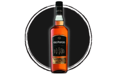 Bottle of 100 Pipers Blended Scotch Whisky.