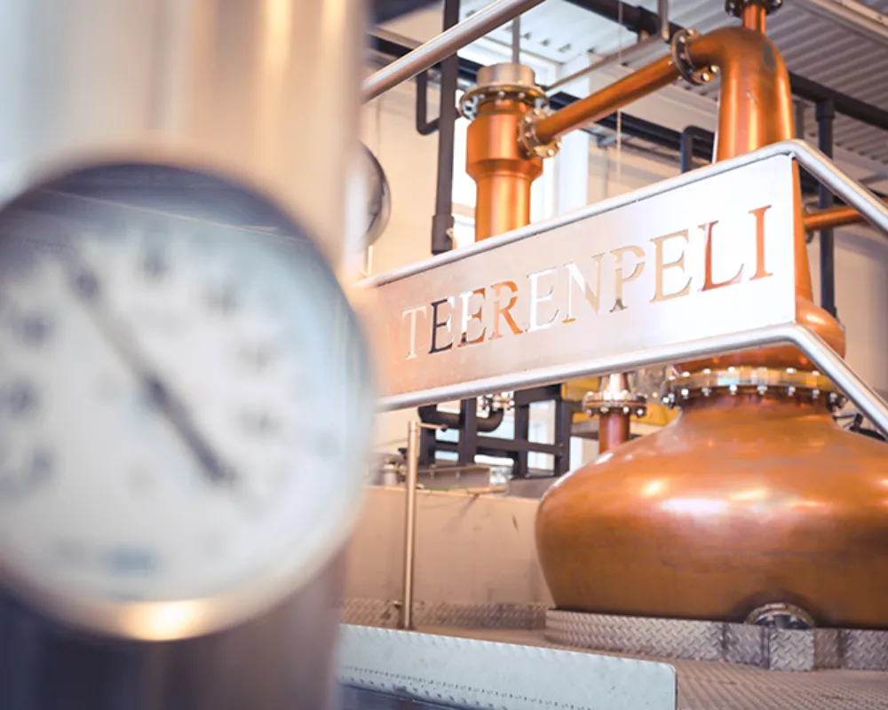 Distillery equipment with 
